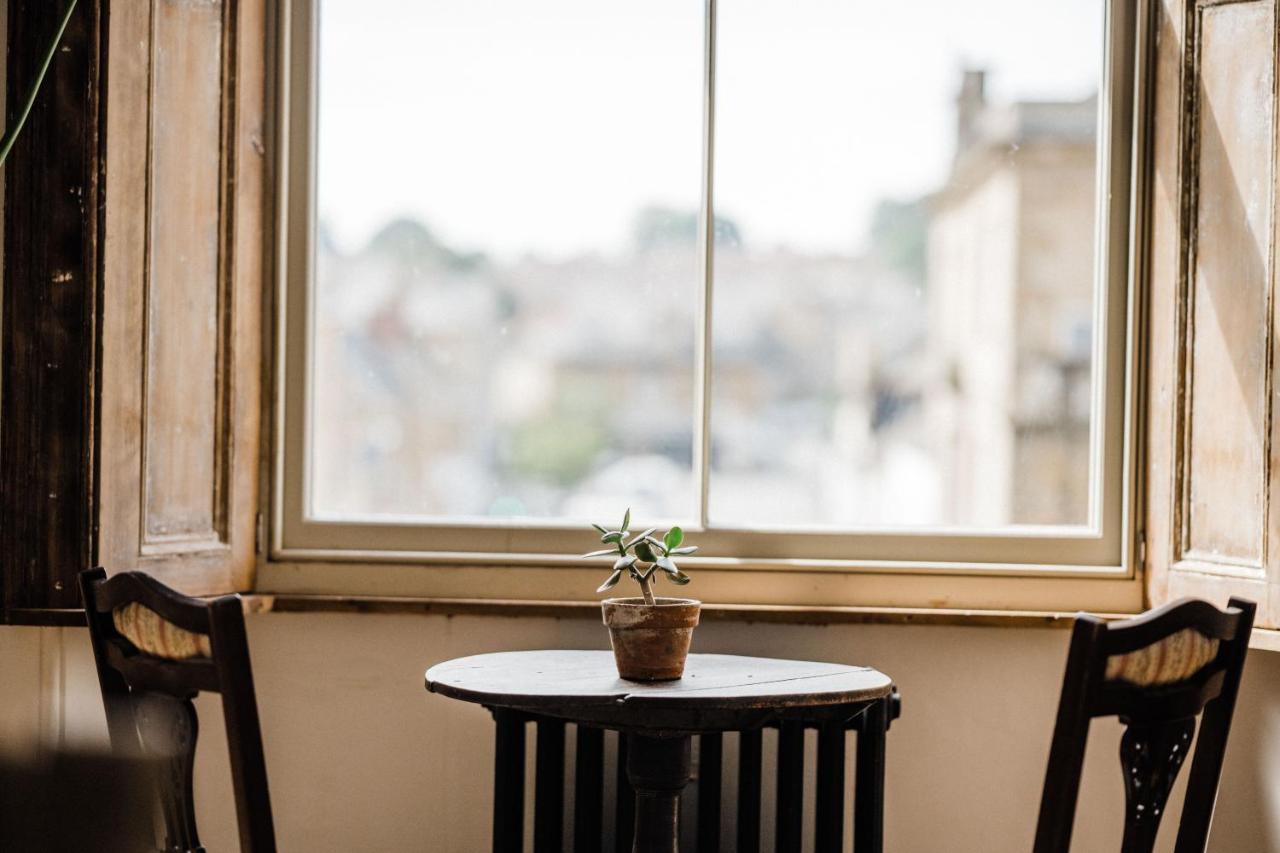 The Crooked Swan Hotel Crewkerne Buitenkant foto
