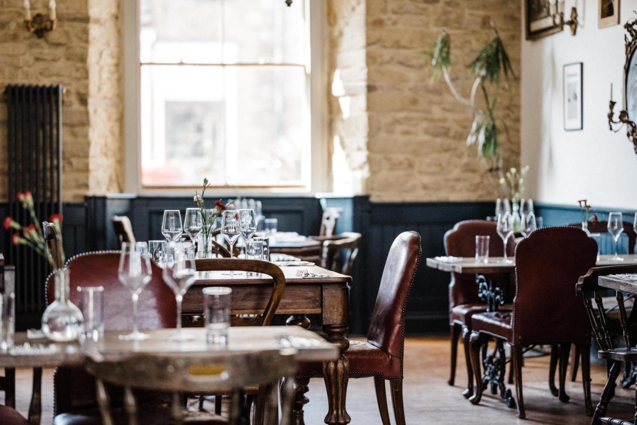 The Crooked Swan Hotel Crewkerne Buitenkant foto