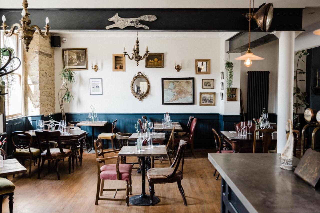 The Crooked Swan Hotel Crewkerne Buitenkant foto